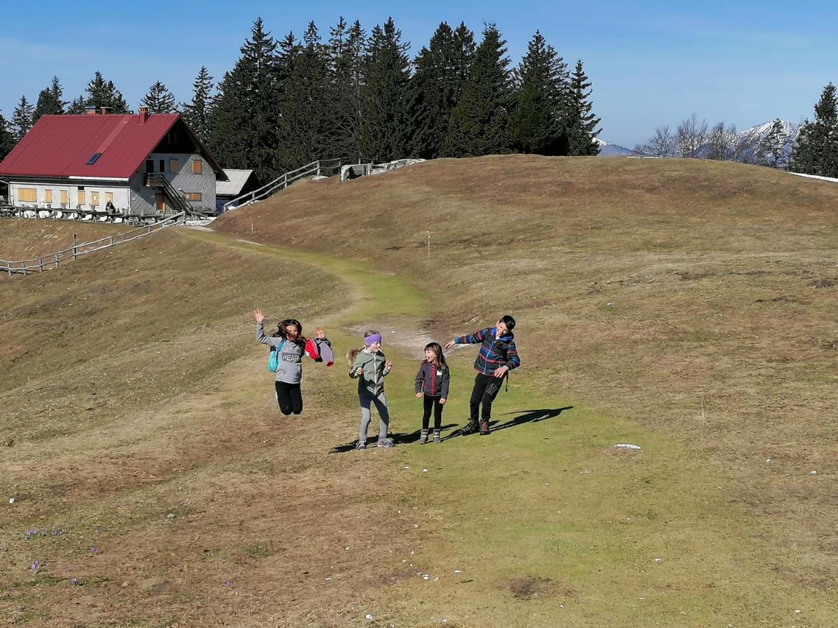 Apartma Na Ravnicah Cerkno Bagian luar foto