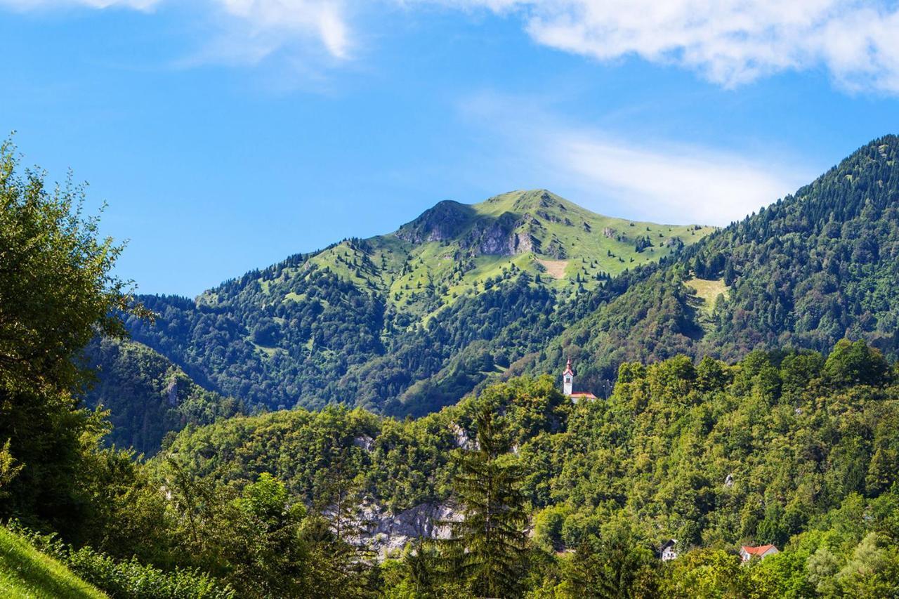 Apartma Na Ravnicah Cerkno Bagian luar foto